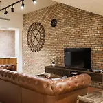Luxury & Modern Near Seafront Sbor2-1 公寓 *